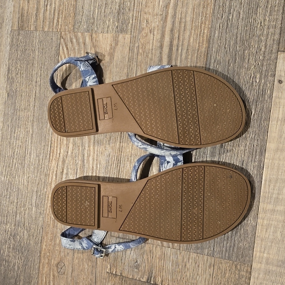 TOMS | Floral‎ Sandals | Size 7​ - Picture 7 of 7